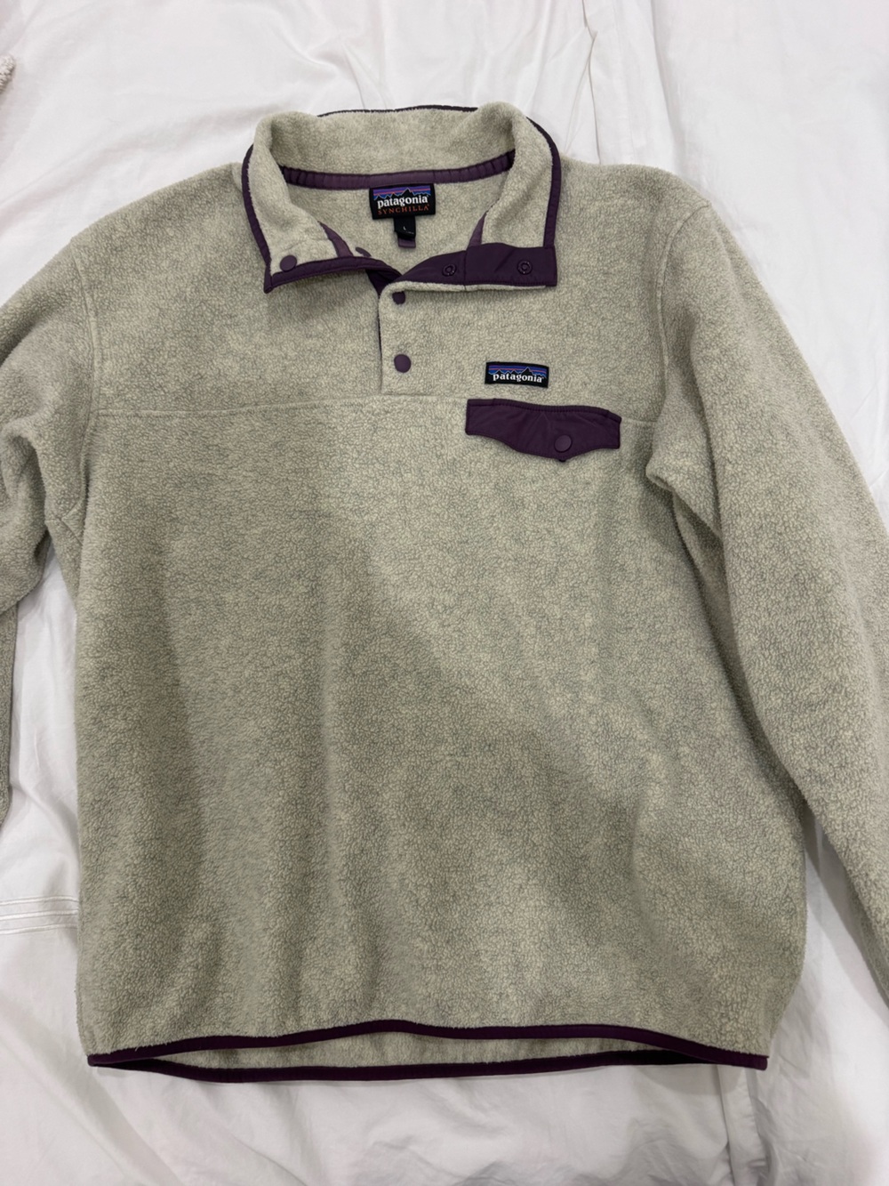 Patagonia Synchilla Fleece Pullover in Cream with Purple Trim